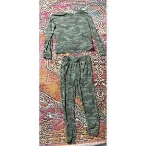 Gap Kids Girls Camouflage Set Crew Neck Sweatshirt Size Medium (8)  & Bottoms
